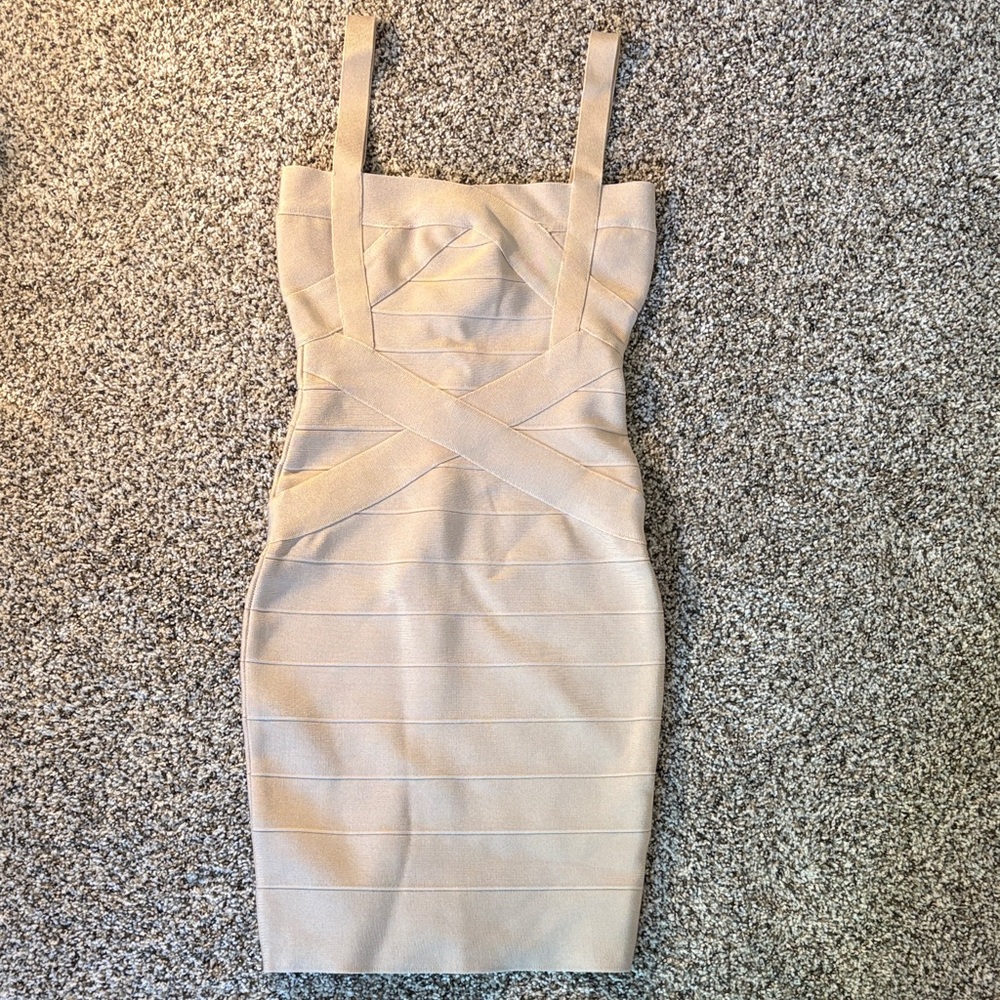 BCBGMaxAzria Strapless Beige Dress